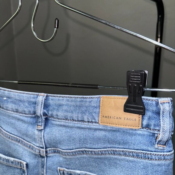 American Eagle Outfitters Mom Jean - Picture 3 of 3